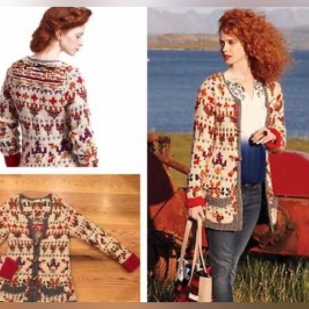 Multicolor + Cream knitted sweater with wooden buttons and large pockets-medium